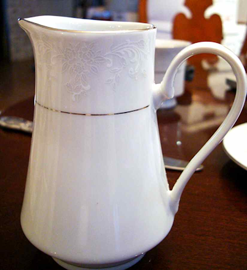 CHP27 Creamer by China Pearl-1