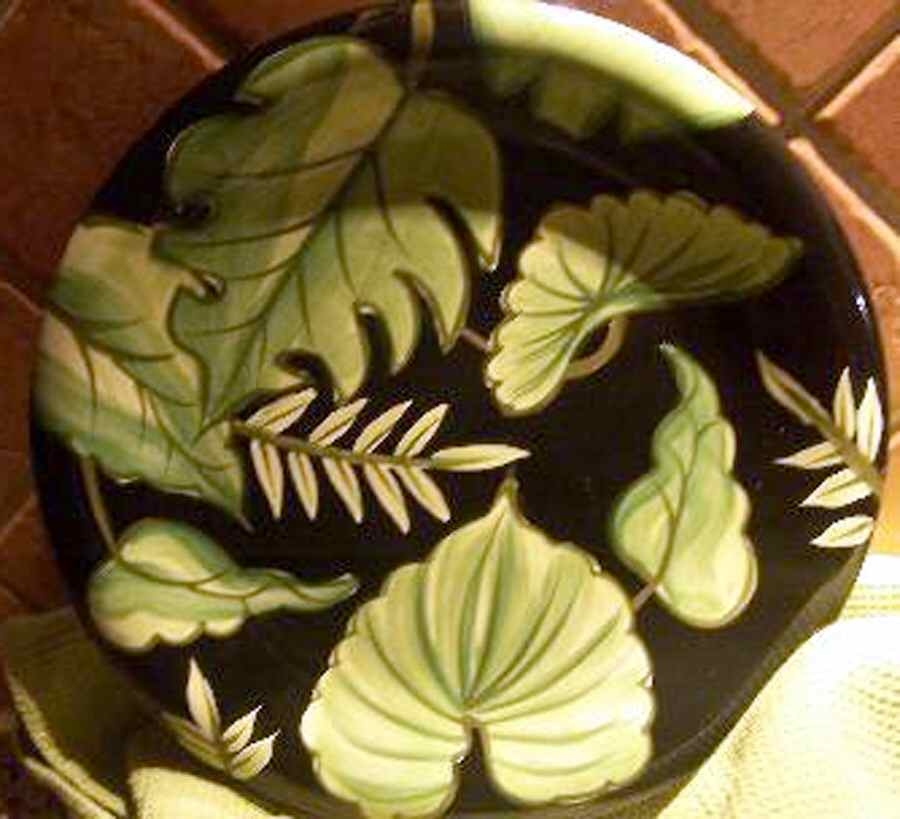 Bequi Dinner Plate by Canterbury Potteries-1