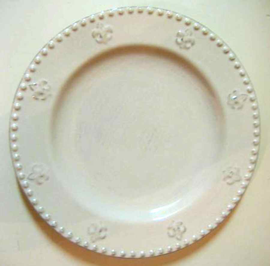 Fleur de Lis Dinner Plate by China (Made in China)-1