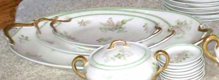CHF1566 12" Oval Serving Platter by Charles Field Haviland-1