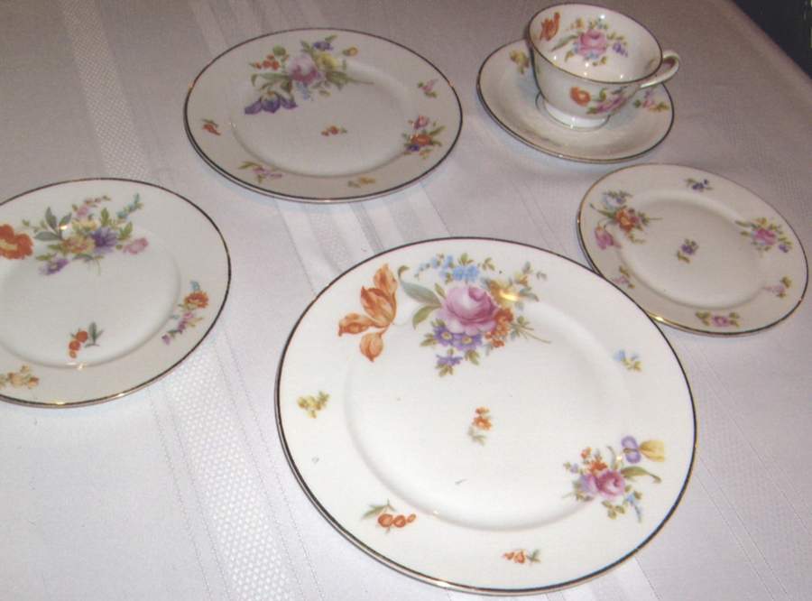 CBA9 Dinner Plate by Crown Bavaria-1