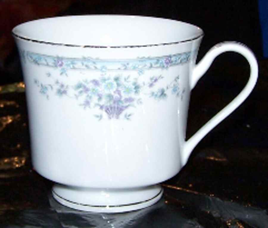 Newport Footed Cup by Baum Brothers-1