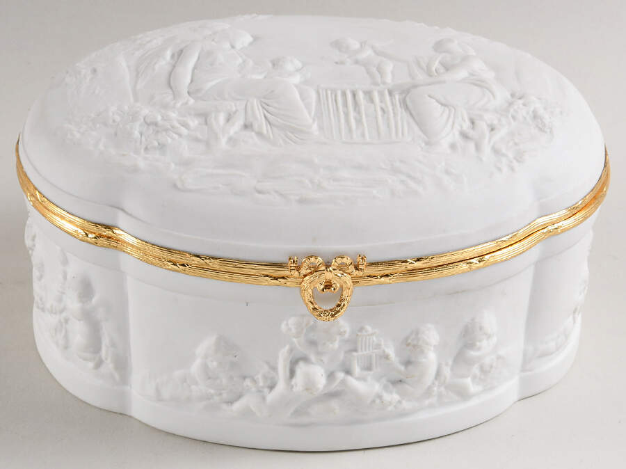Capo Oval Hinged Box by Jean Louis Coquet-1