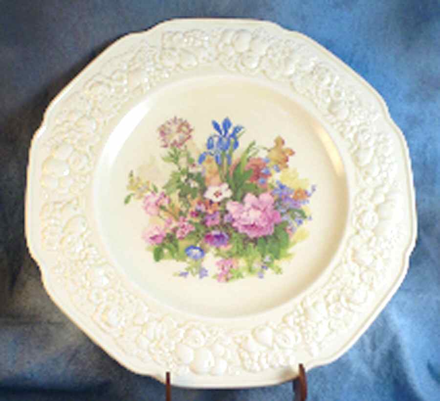 CRD232 Dinner Plate by Crown Ducal-1