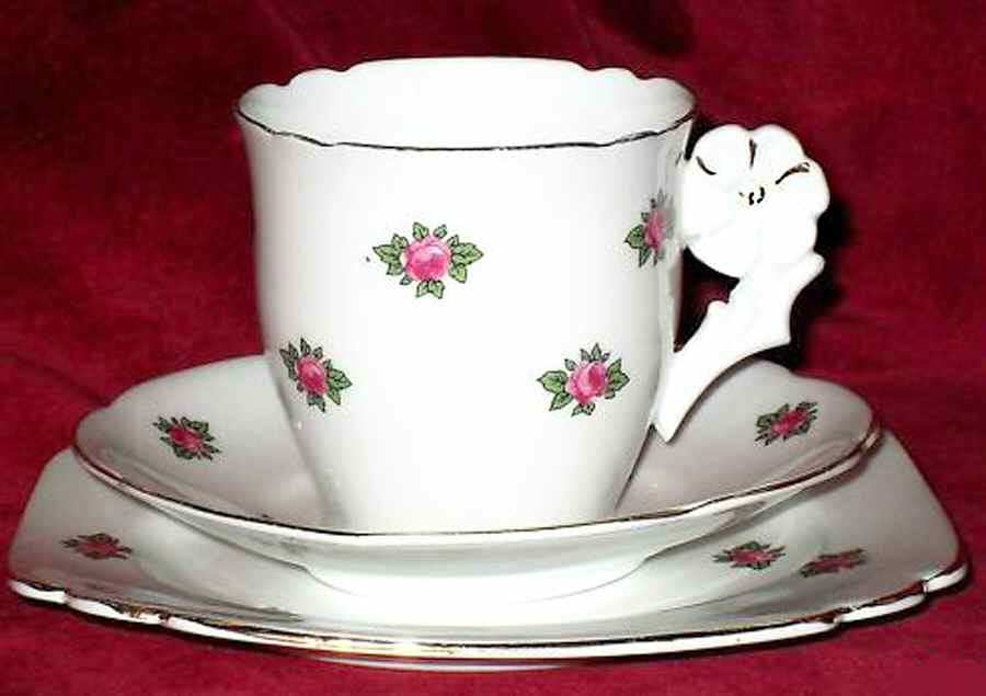 CLW26 Flat Cup & Saucer Set by Collingwoods-1