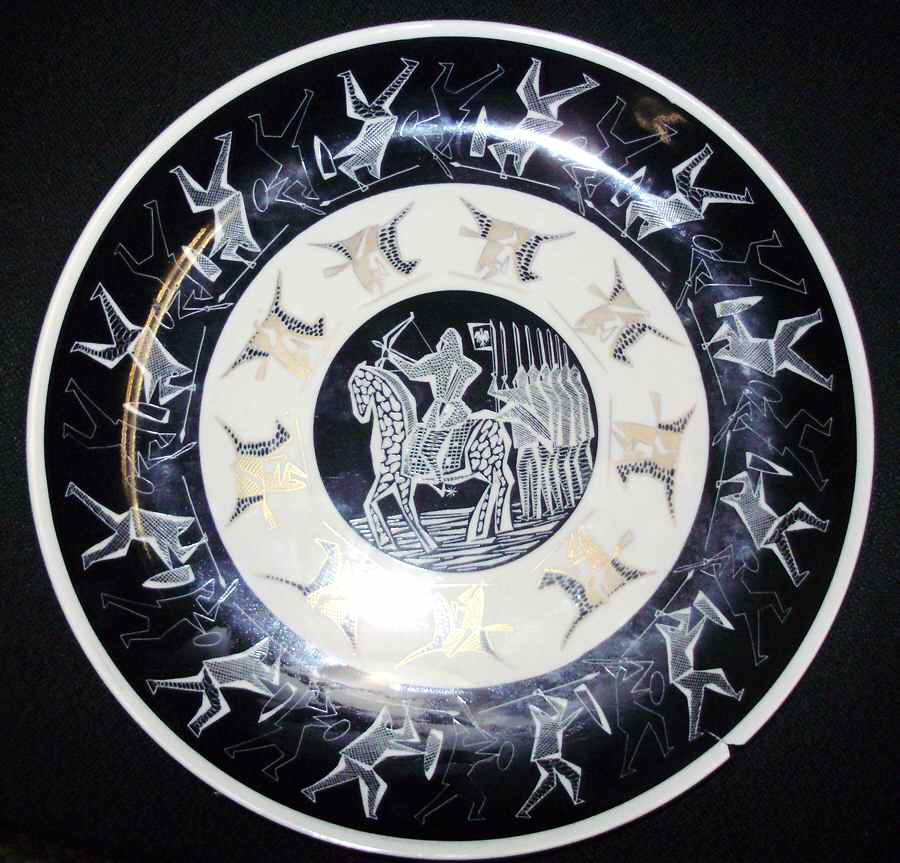 CIL50 Dinner Plate by Cmielow (Poland)-1