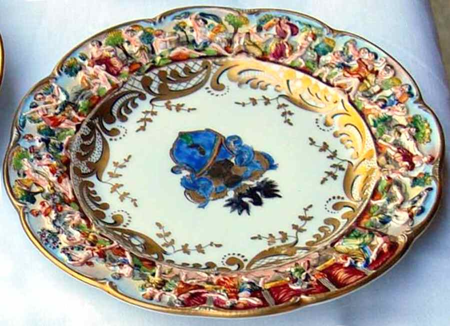 CJJ7 Dessert/Pie Plate by Capo-di-Monte (Italy)-1
