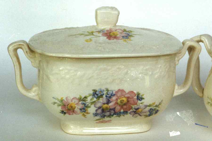 53095 Sugar Bowl & Lid by Crown Ivory-1