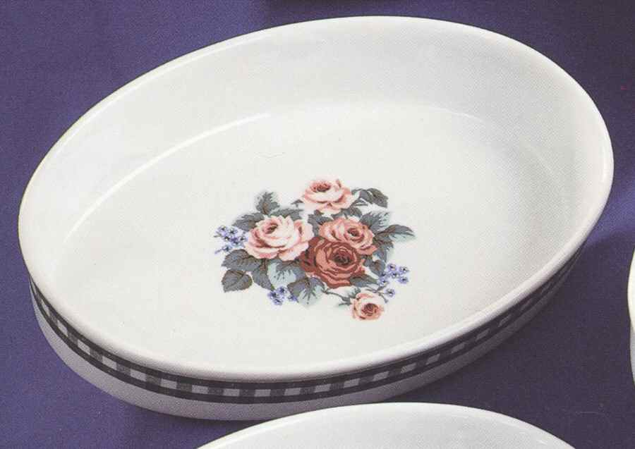 Sara 13" Oval Baker by BIA Cordon Bleu-1