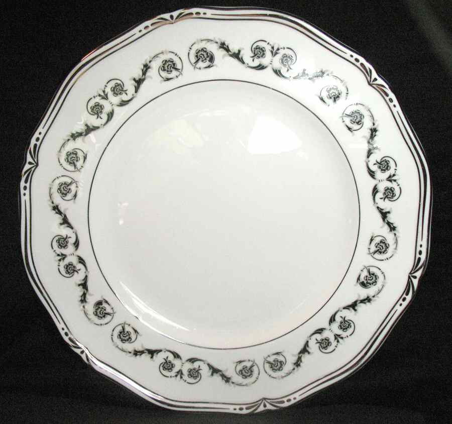 T18324 Dinner Plate by Coalport-1