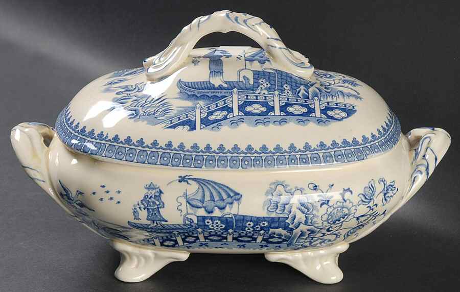 Fisherman (Cream Background) Oval Covered Vegetable by Coalport-1