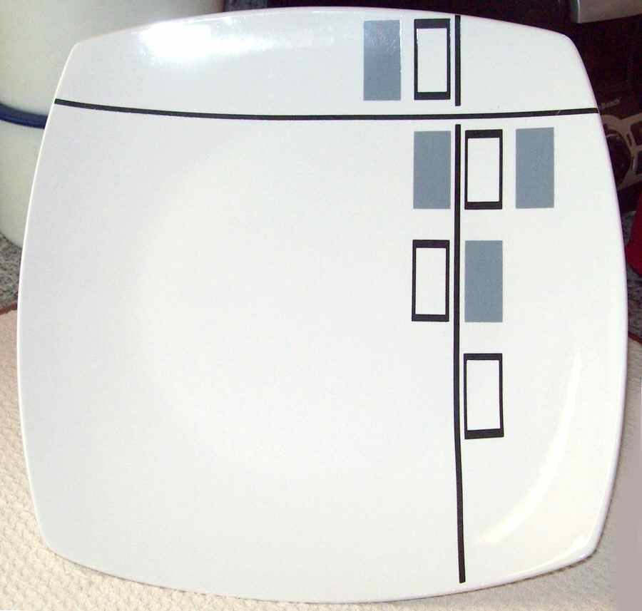 Tetrus Grey&Black Dinner Plate by Coventry (PTS)-1