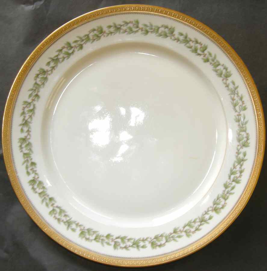 CHF1590 Dinner Plate by Charles Field Haviland-1