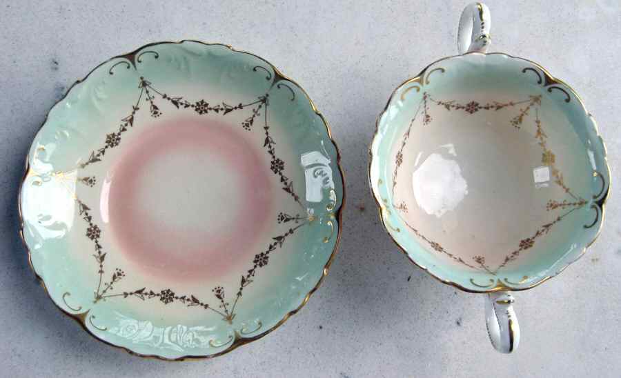 Y1124 Footed Cream Soup Bowl & Saucer Set by Coalport-1