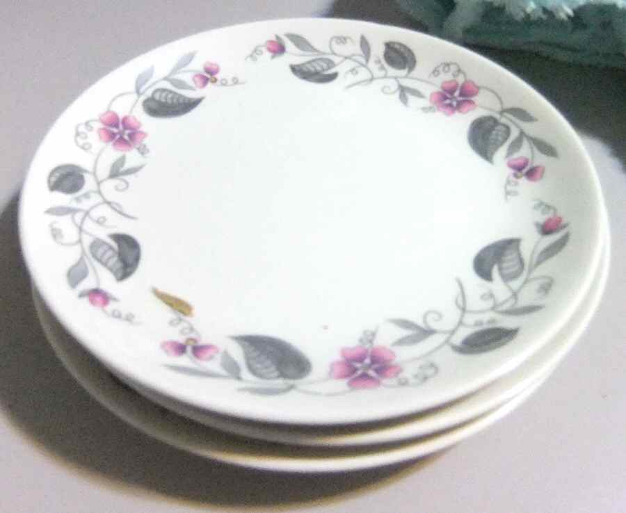 CRP212 Bread & Butter Plate by Crown Potteries-1
