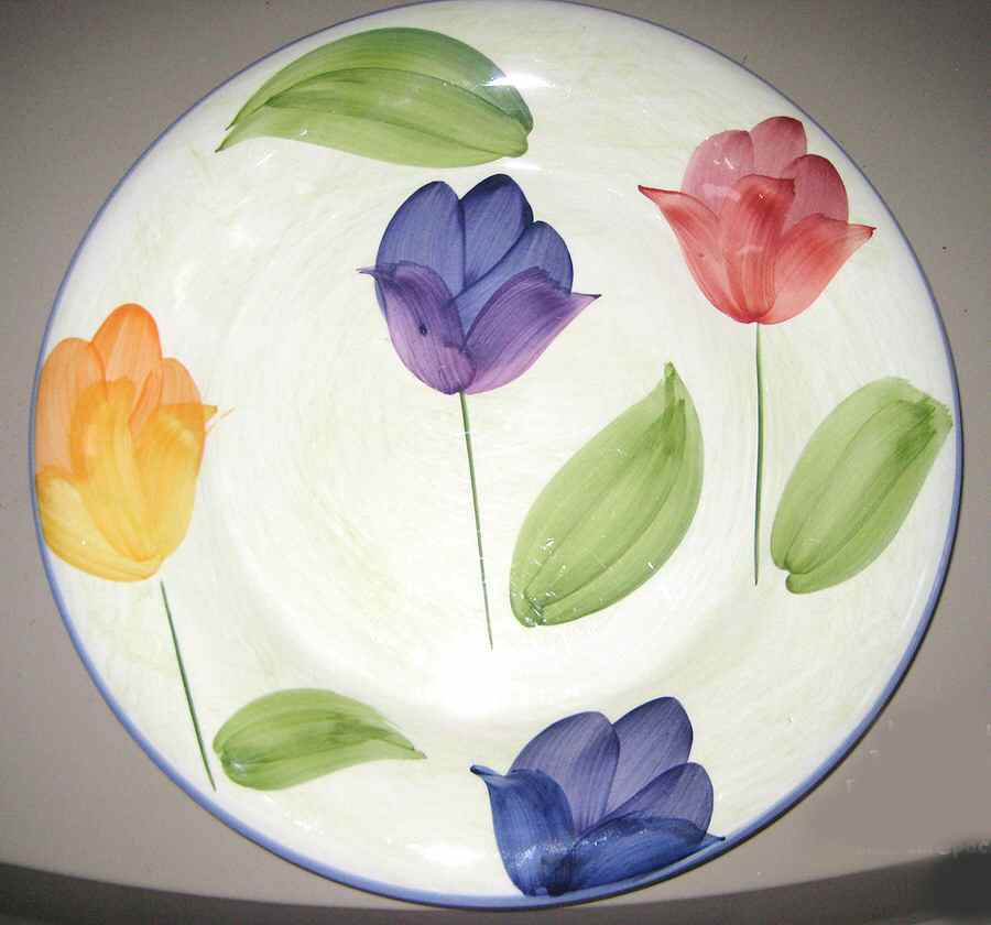 Tulipani Dinner Plate by VARM Ceramica (Italy)-1