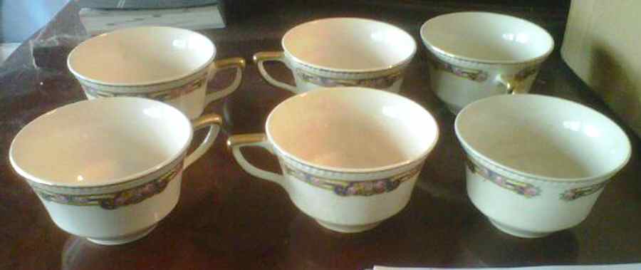 35067 Footed Cup by Crown Ivory-1