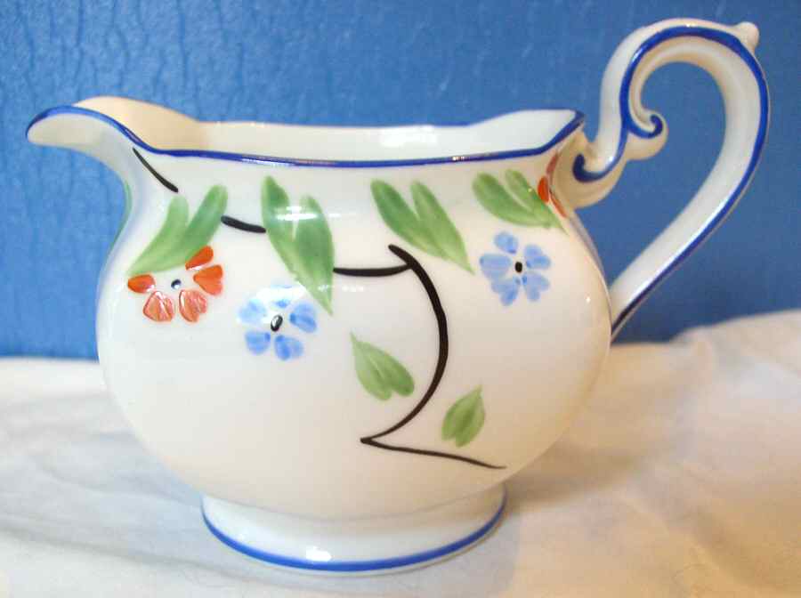 4603 Creamer by Chapman's (England)-1