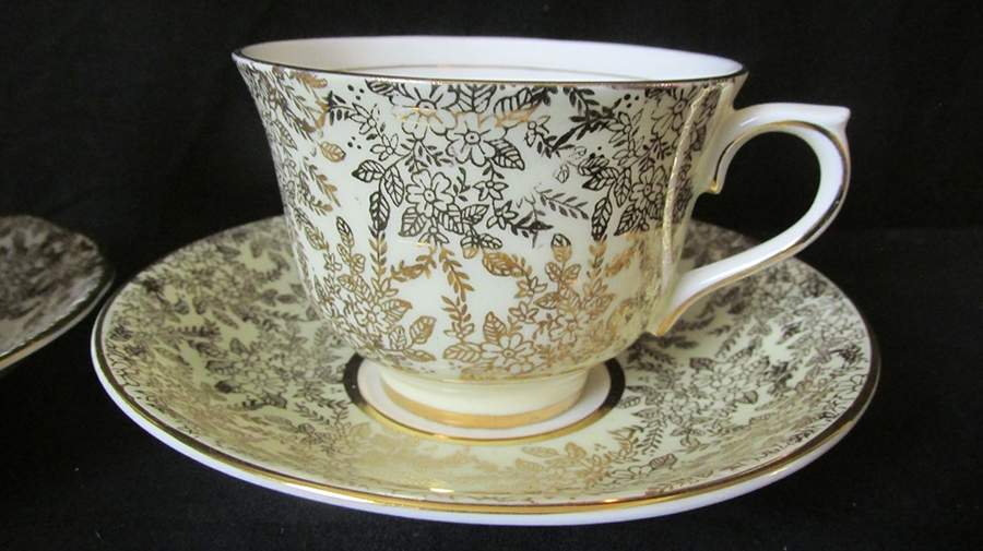 6499 Footed Cup & Saucer Set by Colclough-1