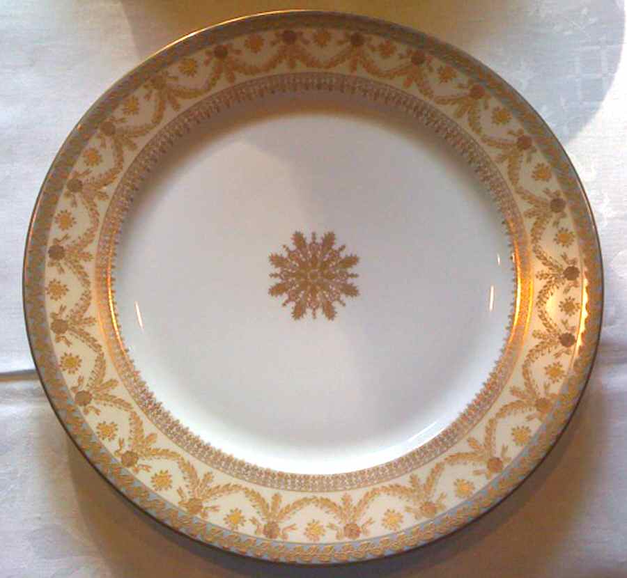 CHF1612 Dinner Plate by Charles Field Haviland-1