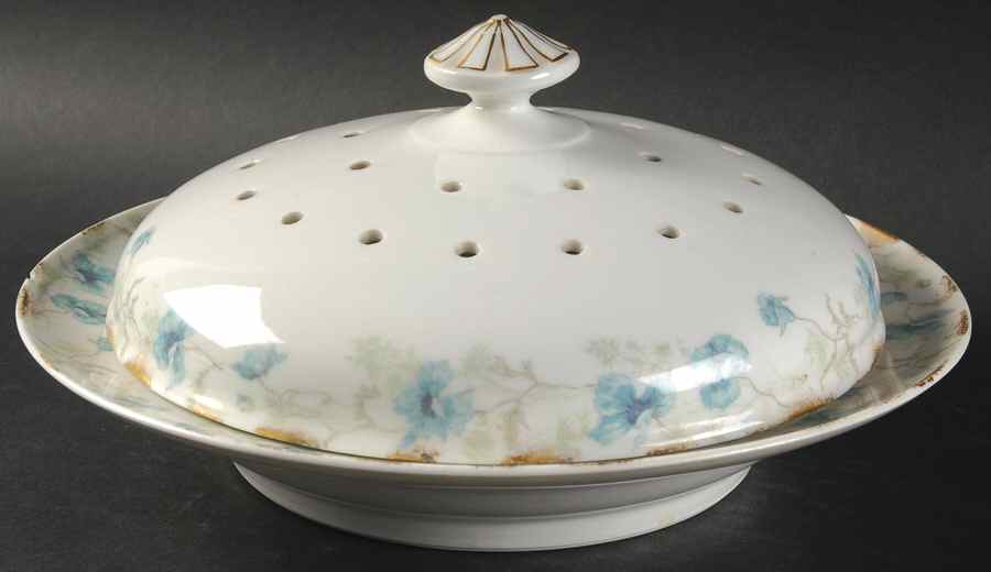 CHF1617 Pancake Dish & Lid by Charles Field Haviland-1
