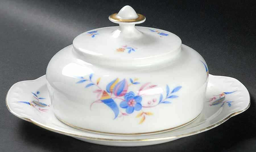 CNU10 Round Covered Butter by Carstens-1