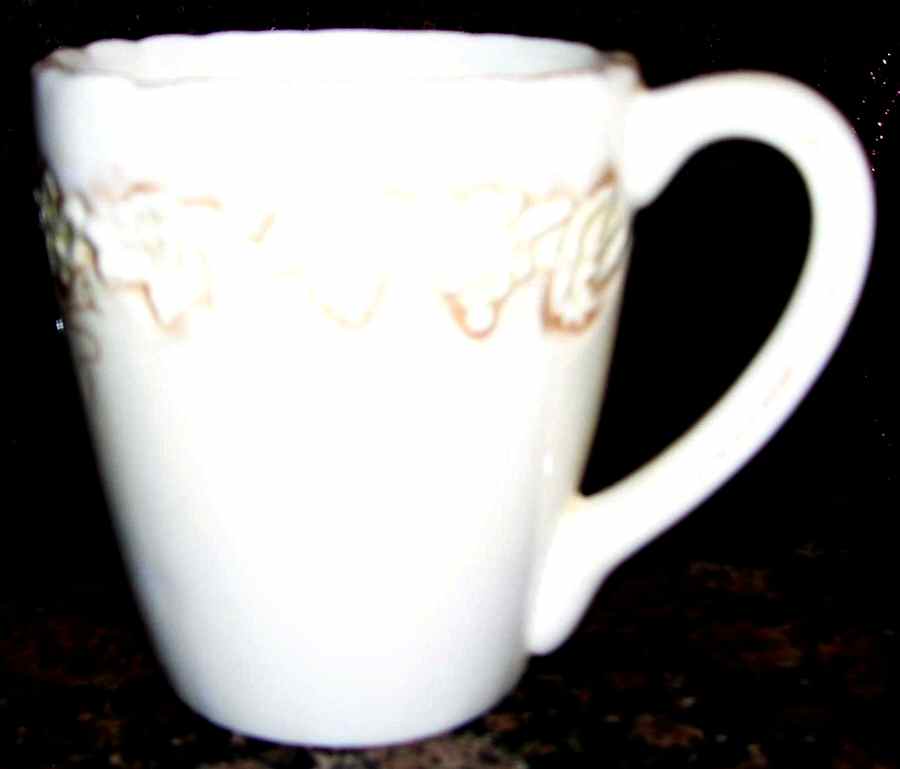 Bella Vigna Mug by Clay Art-1