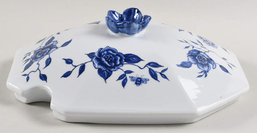Blue Bliss Lid for Tureen by Cracker Barrel-1