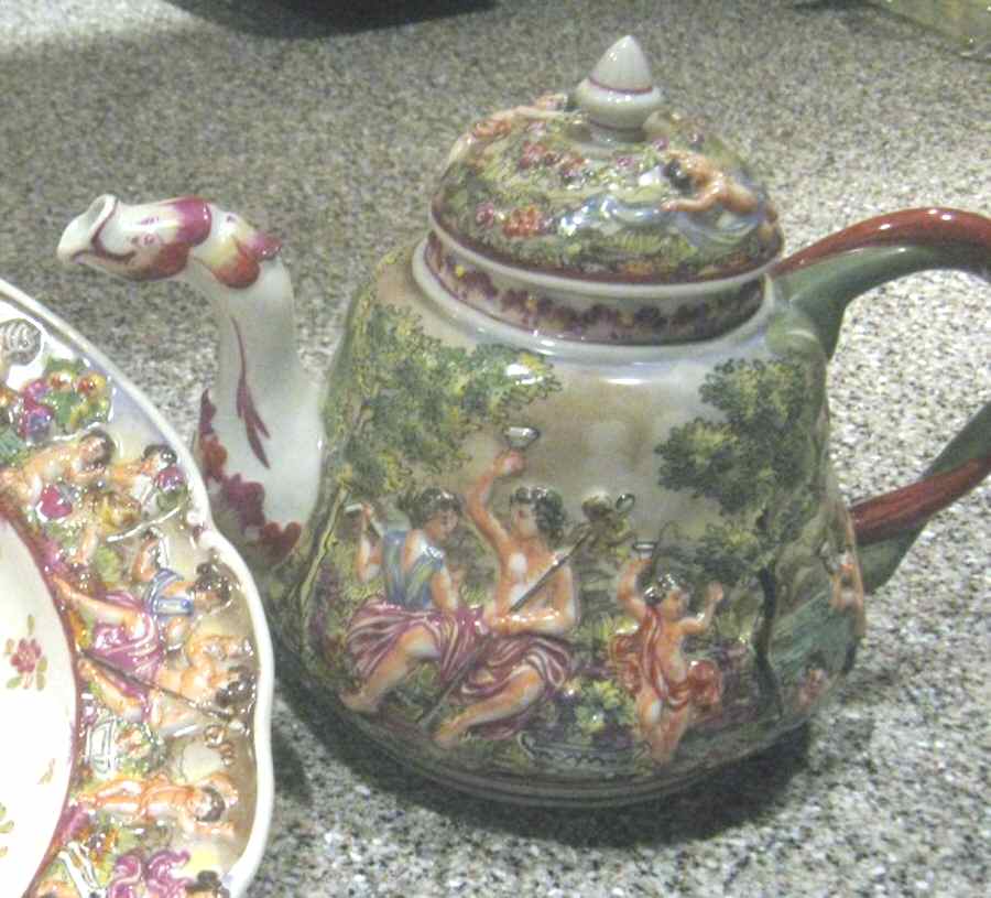 CJJ9 Teapot & Lid by Capo-di-Monte (Italy)-1