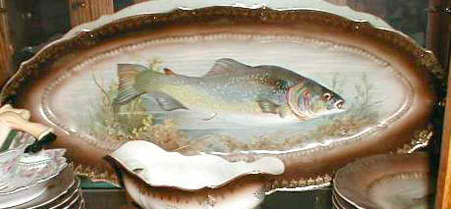 22049 15" Fish Platter by Carl Tielsch-1