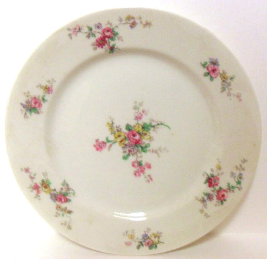 CHF1624 Dinner Plate by Charles Field Haviland-1