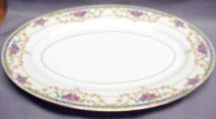 Priscilla Dinner Plate by Chateau-1