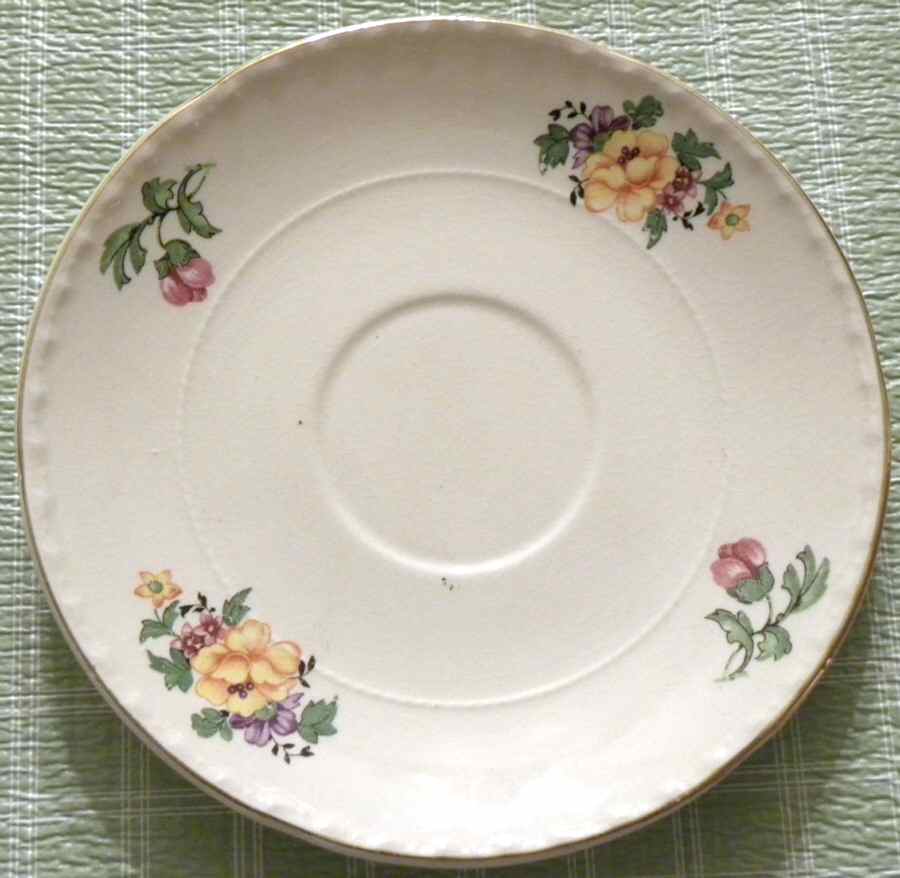 CRO360 Saucer by Crooksville-1