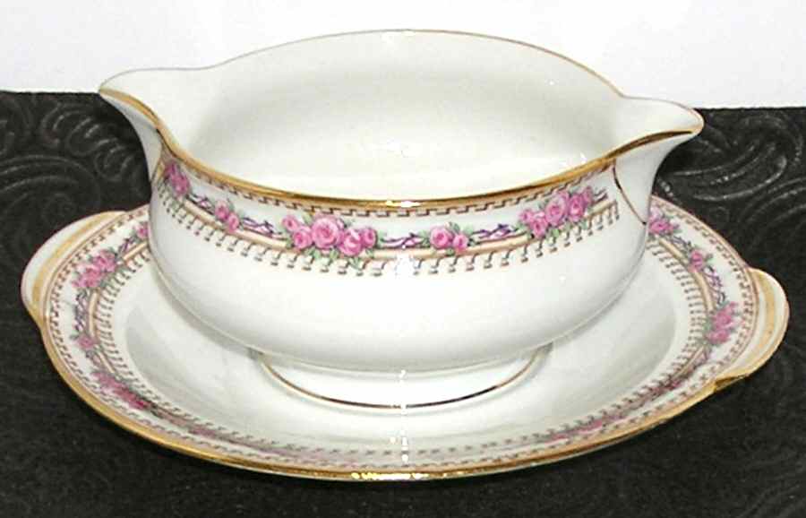 CMT136 Gravy Boat & Underplate by Charles Martin-1