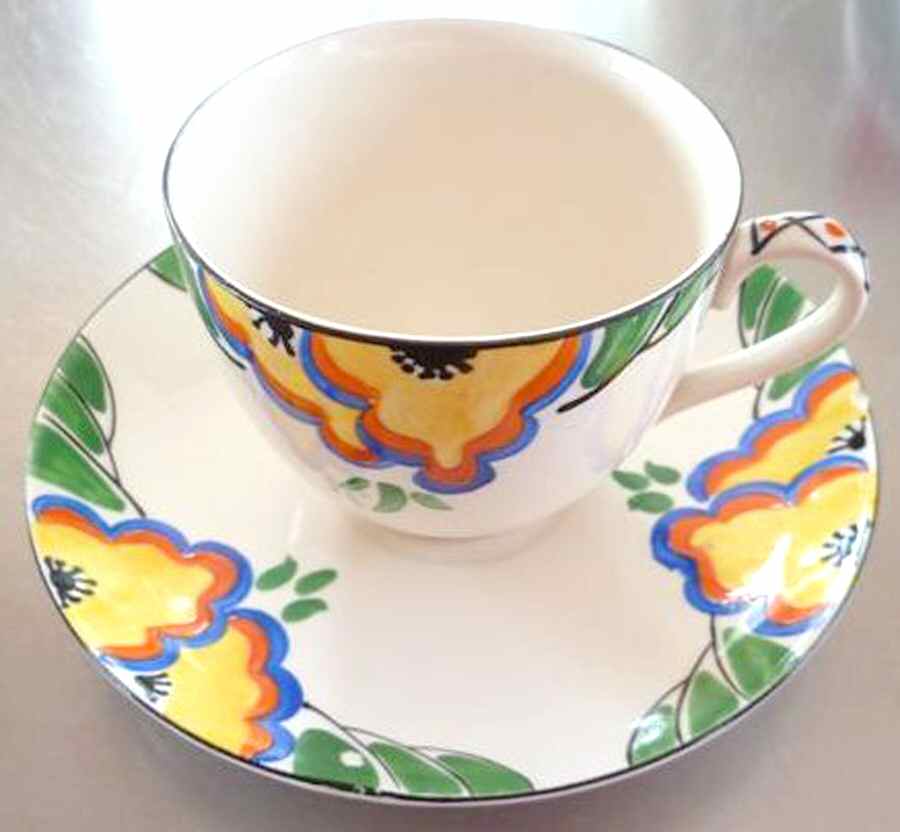 1739f Flat Cup & Saucer Set by Crown Ducal-1