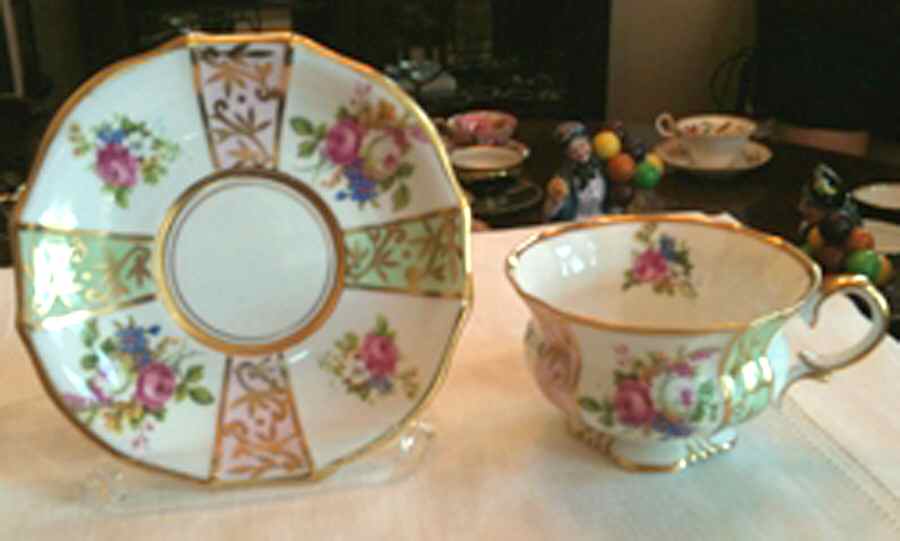 CLW29 Footed Cup & Saucer Set by Collingwoods-1