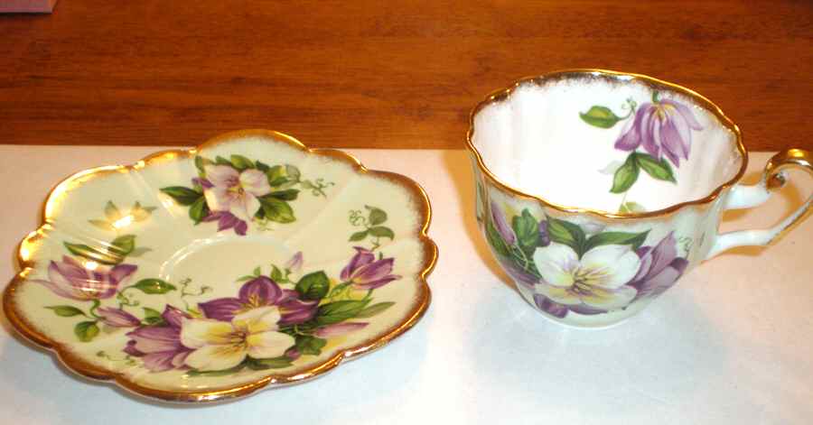 552-75 Footed Cup & Saucer Set by Clarence (England)-1