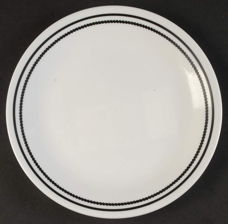 Brilliant Black Beads (Corelle) Luncheon Plate by Corning Corelle-1