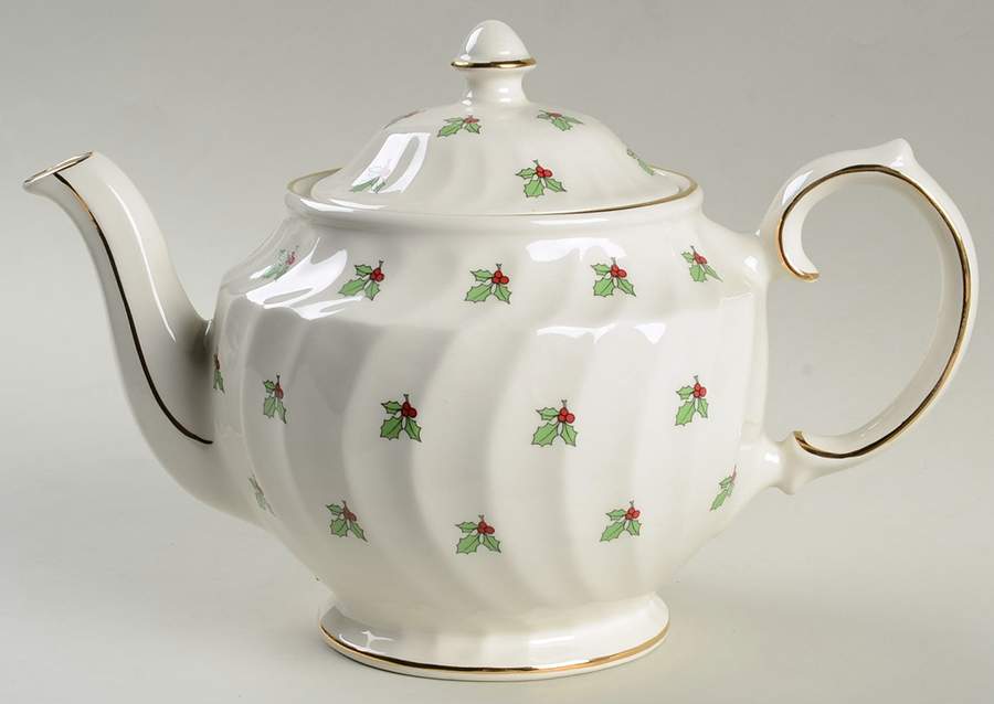 Just Holly Teapot & Lid by Cuthbertson-1