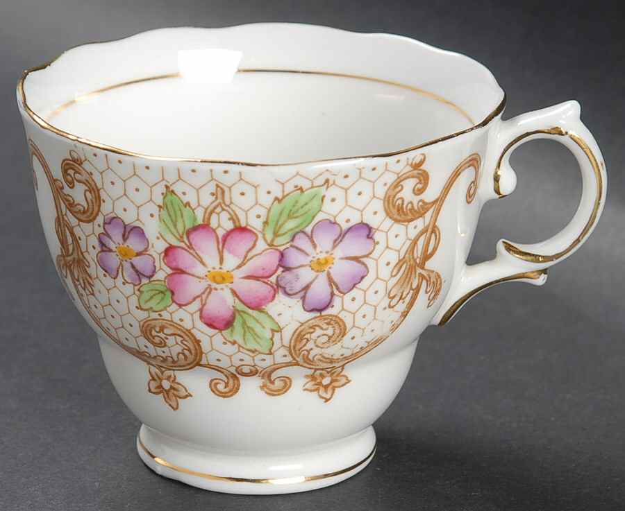 6621 Footed Cup by Colclough-1