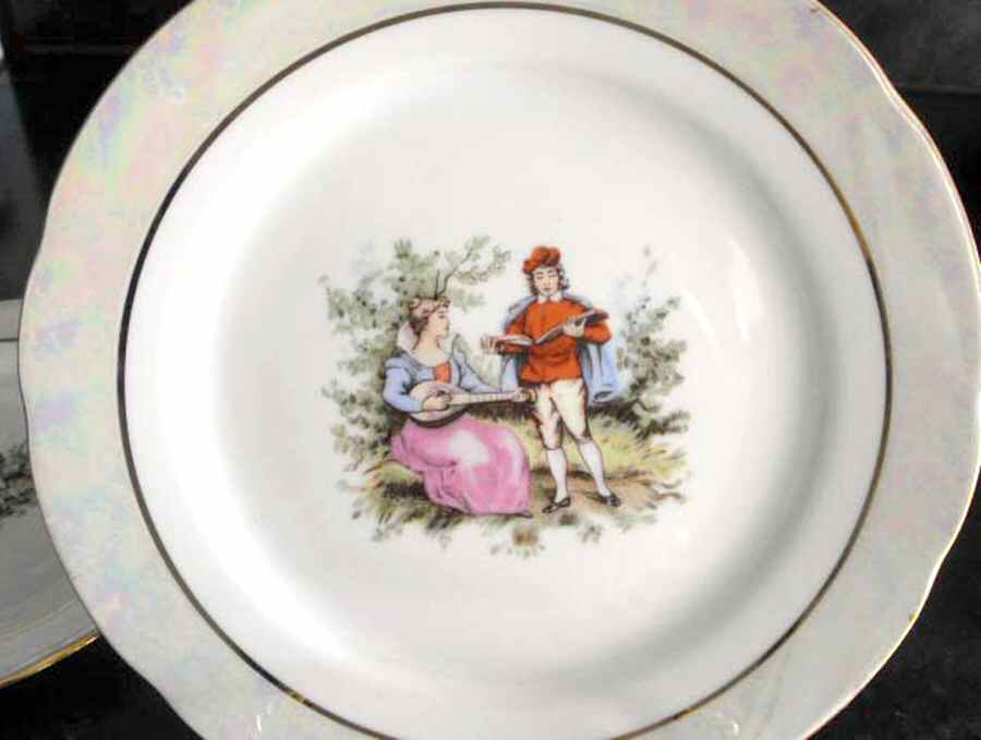 CHZ51 Dinner Plate by Chodziez-Poland-1