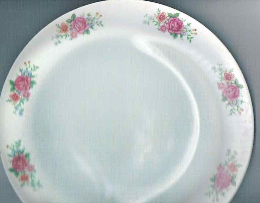 Tang Rose Dinner Plate by China (Made in China)-1