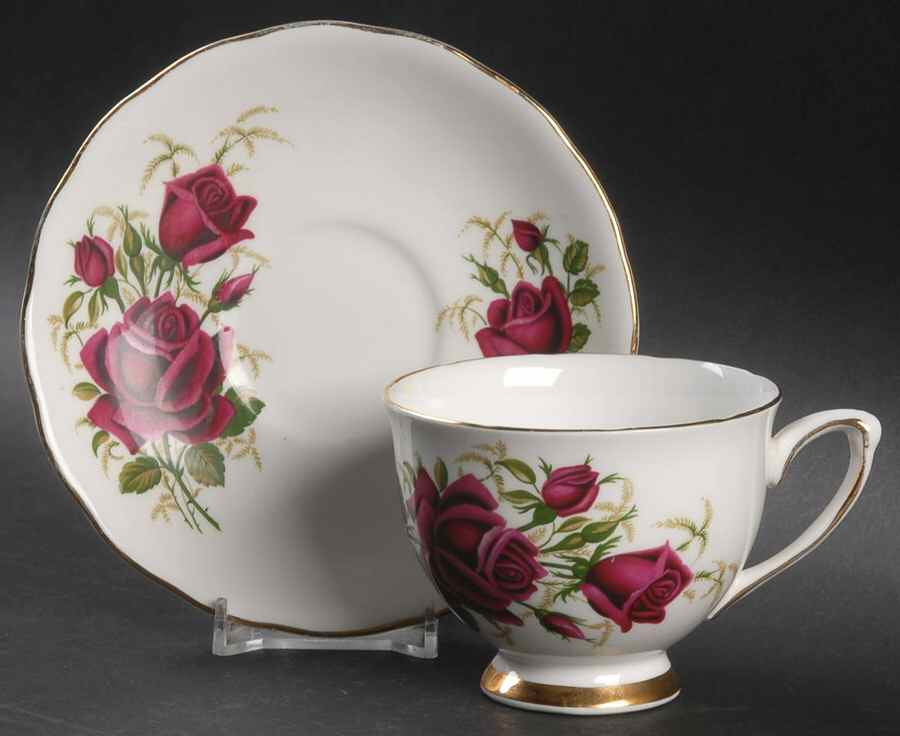 7556 Footed Cup & Saucer Set by Colclough-1