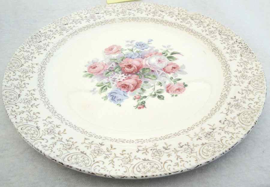 COI105 Dinner Plate by Cronin-1