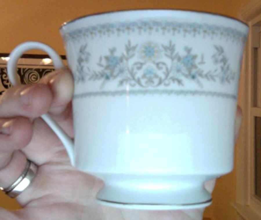 CX934 Footed Cup by China (Made in China)-1