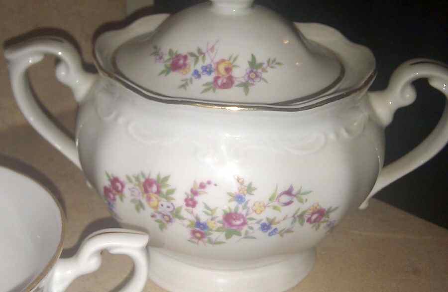 CHZ52 Sugar Bowl & Lid by Chodziez-Poland-1