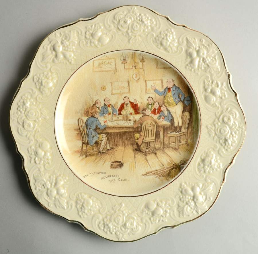 CRD253 (Florentine Shape) Dinner Plate by Crown Ducal-1