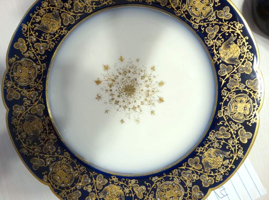 CHF1689 Dinner Plate by Charles Field Haviland-1