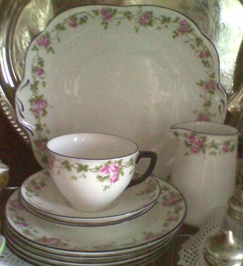 3802 Flat Cup & Saucer Set by Collingwoods-1