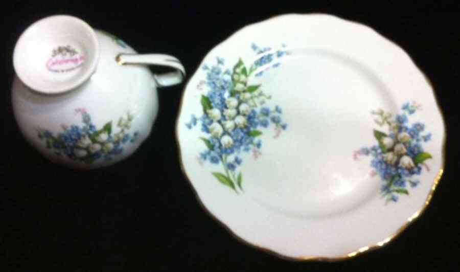 6904 Footed Cup & Saucer Set by Colclough-1